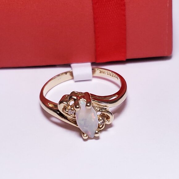 Estate 1/3ctw Precious White Opal and Diamond in hearts Rogers 10Kt YG Ring22102 - Picture 5 of 6